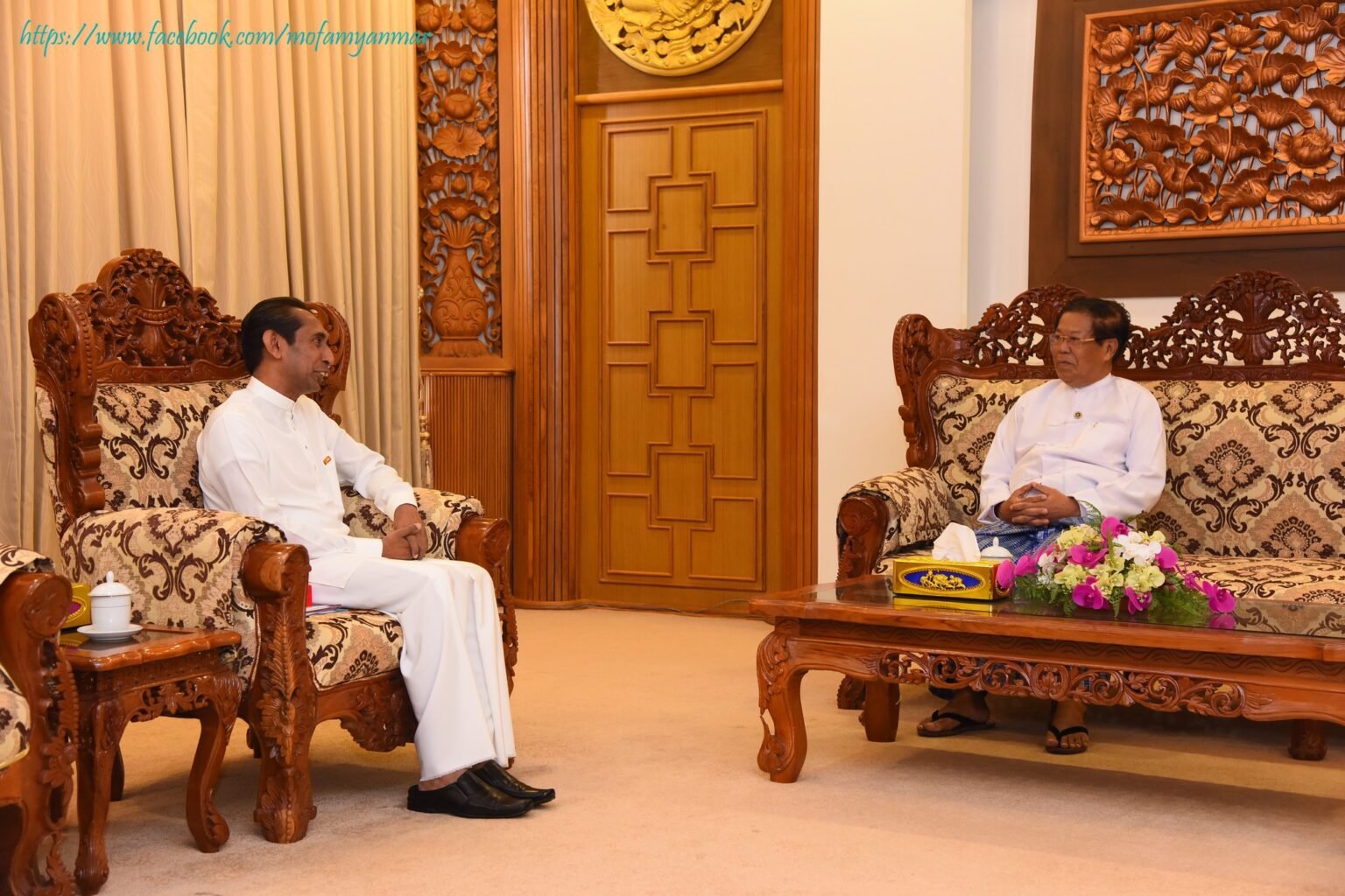U Than Swe, Union Minister for Foreign Affairs receives H.E. Mr. J. M. Janaka Priyantha Bandara, Ambassador of Sri Lanka to Myanmar(30-3-2023)