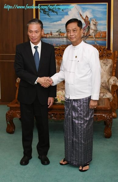 U Lwin Oo, Deputy Minister for Foreign Affairs, receives Mr. Chen Chen, the Consul-General of the Consulate-General of the People’s Republic of China in Mandalay (2-7-2024)